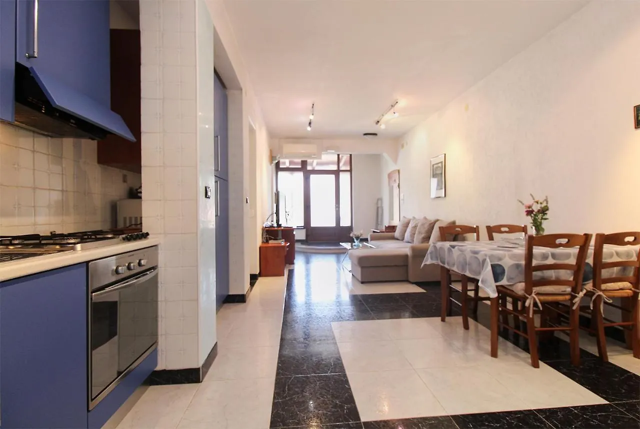 Apartment Pula 2281 Croatie